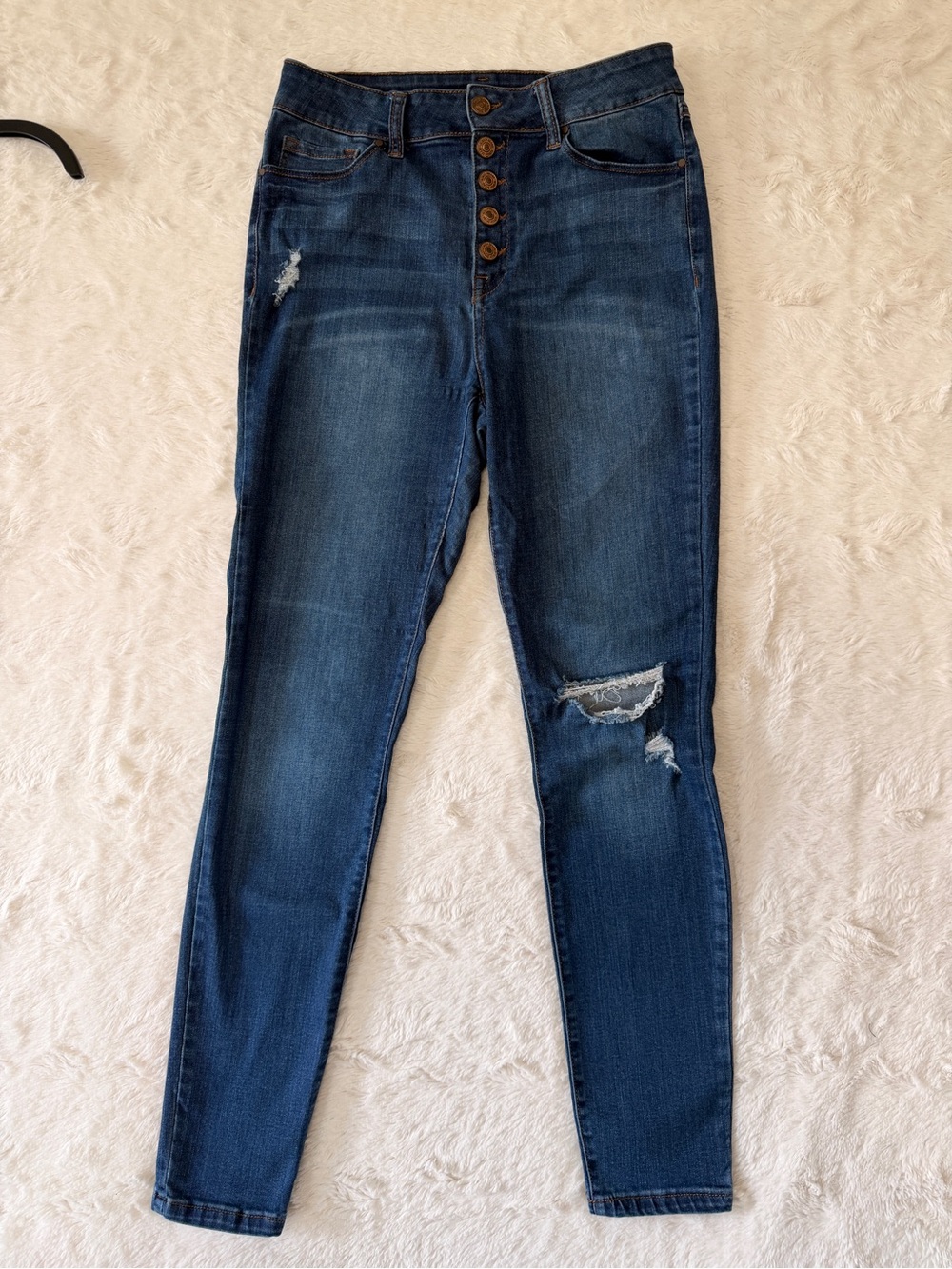 Rewash High Rise Button Fly Distressed Skinny Jeans Size 5 / 27 Dark Wash